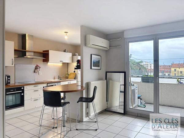 Charmant T4 ,92m2 avec garage et Balcon