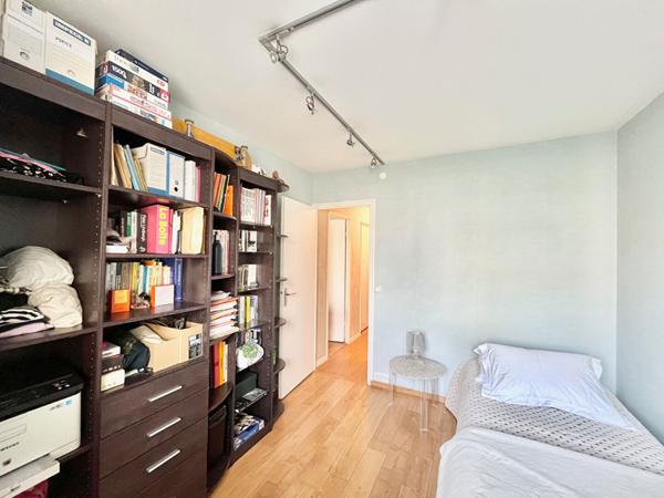 A VENDRE appartement à Caen 4 pièce(s) 85 m2 - Balcon terrasse -  proche centre - orientation sud ouest