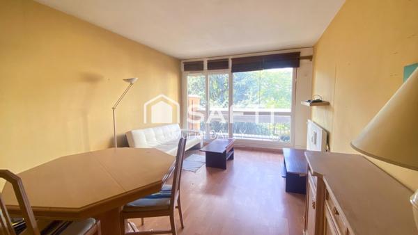 APPARTEMENT T2, 1 CHAMBRE, EVRY- LA BRUYERE