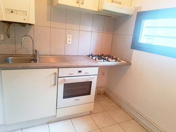 Gd appartement de type F1 a ANGLET