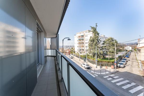 LYON 4 – EXCLUSIVITÉ : T3 DE STANDING AVEC TERRASSE DE 22 M²