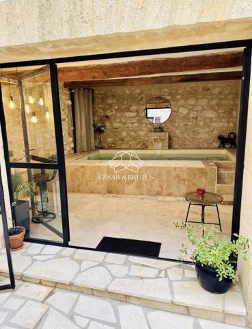 Maison en Pierre de Caractère 300 m² sur 3 Niveaux avec Piscine