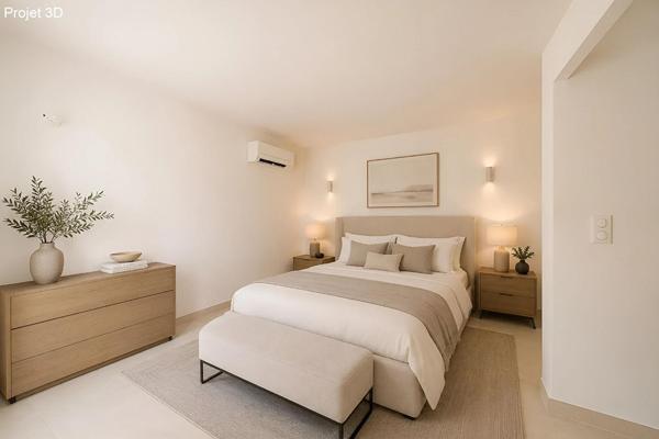 Appartement esprit maison avec terrasse, piscine et vue mer partielle