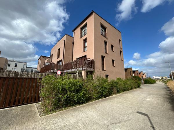 Appartement Poissy 2 pièces 41 m2 €184 000 ** - Référence 9119