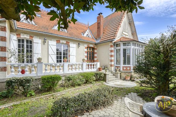 Biens de prestige à vendre Saint Brevin Les Pins : 990 000 € - AJP Immobilier Nantes Saint-Donatien