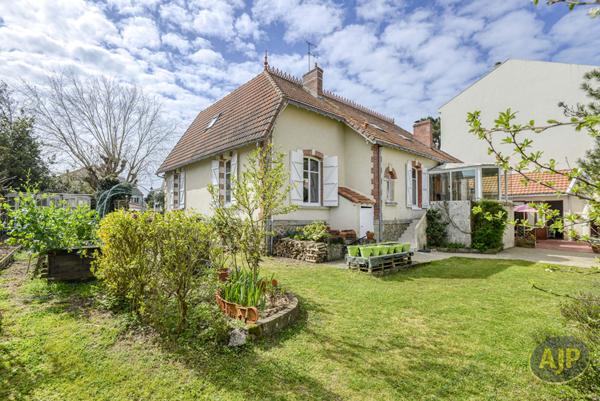 Biens de prestige à vendre Saint Brevin Les Pins : 990 000 € - AJP Immobilier Nantes Saint-Donatien