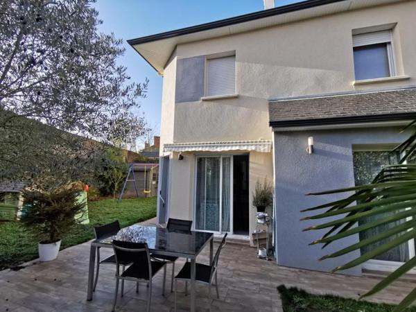 Maison Trelaze 4 pièce(s) 102 m2