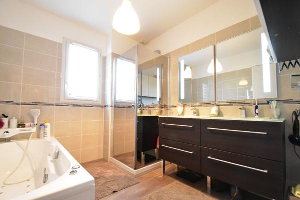 Maison Trelaze 4 pièce(s) 102 m2