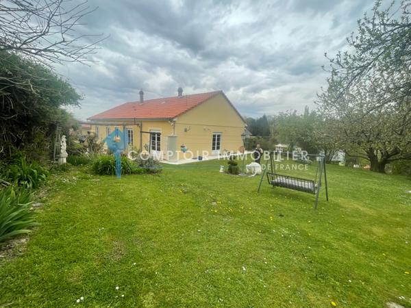 Villa
                                                                                                                                                                                                                                                                                                                        8 pièce(s)                                                                                                                                                                                                          5 chambre(s)                                                                                                                                                                                                          175  m²