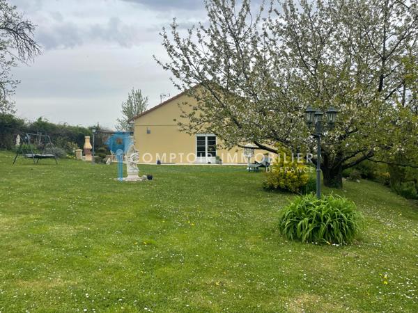 Villa
                                                                                                                                                                                                                                                                                                                        8 pièce(s)                                                                                                                                                                                                          5 chambre(s)                                                                                                                                                                                                          175  m²