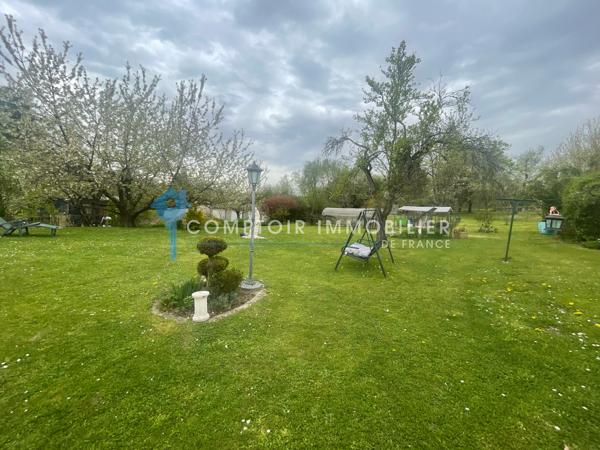 Villa
                                                                                                                                                                                                                                                                                                                        8 pièce(s)                                                                                                                                                                                                          5 chambre(s)                                                                                                                                                                                                          175  m²
