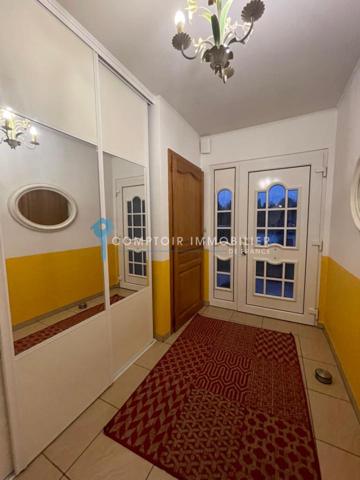 Villa
                                                                                                                                                                                                                                                                                                                        8 pièce(s)                                                                                                                                                                                                          5 chambre(s)                                                                                                                                                                                                          175  m²