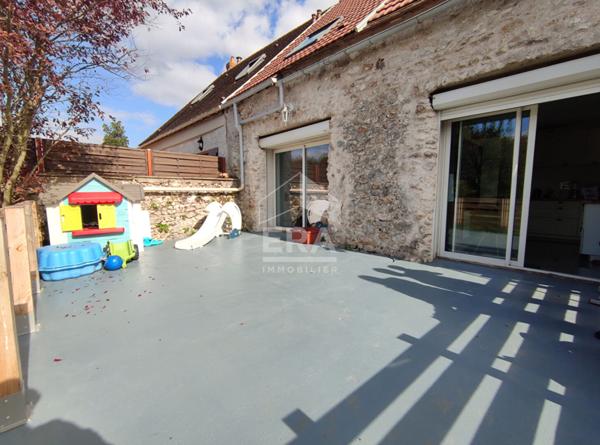 Maison Sainville 5 pièce(s) 150 m2