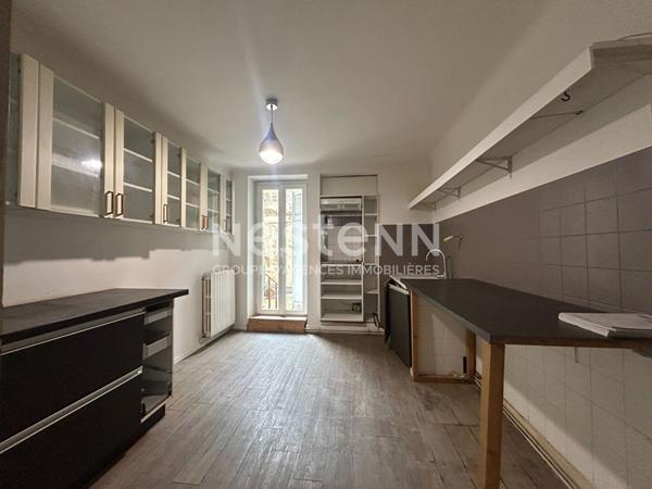 Appartement Avignon T4 85.17 m2 IM avec cour