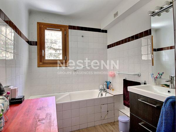 Appartement Avignon T4 85.17 m2 IM avec cour