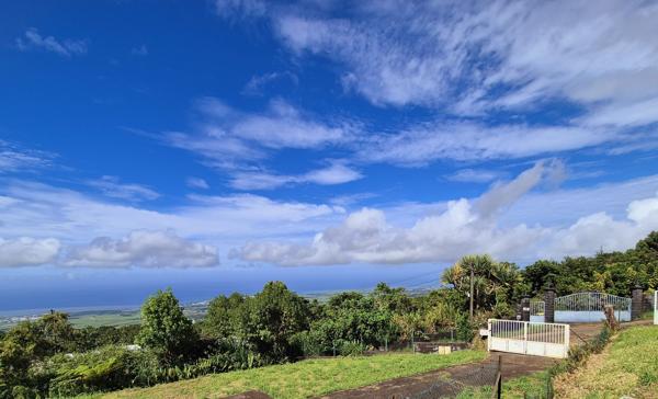 Sainte-Marie / Beaumont : Maison F4 (3 chambres) avec Vue, parcelle de 720 m2