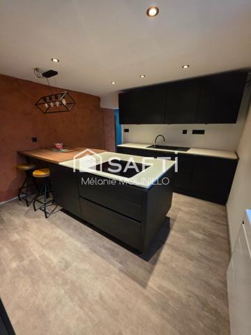 Ensemble Immobilier de deux maisons, garage et Terrain