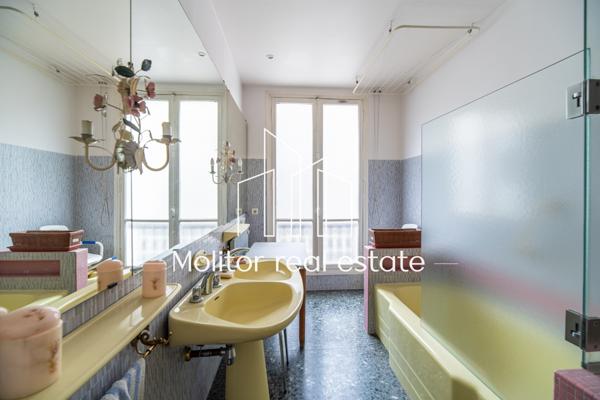 Paris (75008) Élégant appartement haussmannien avec balcon filant – Paris 8eme, Quartier Europe