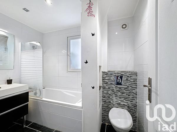 Appartement à vendre 4 pièces 61 m² Saint-Martin-d'Hères