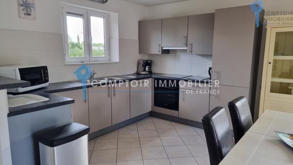 Villa
                                                                                                                                                                                                                                                                                                                        5 pièce(s)                                                                                                                                                                                                          4 chambre(s)                                                                                                                                                                                                          95  m²