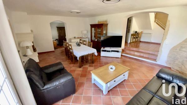 Mas 5 pièces de 165 m² à Piolenc (84420)
