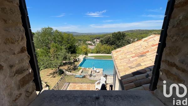 Mas 5 pièces de 165 m² à Piolenc (84420)