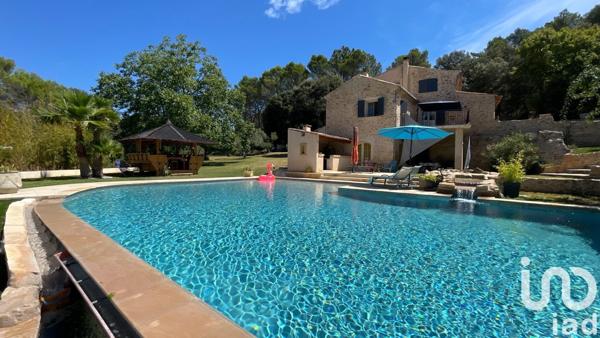 Mas 5 pièces de 165 m² à Piolenc (84420)