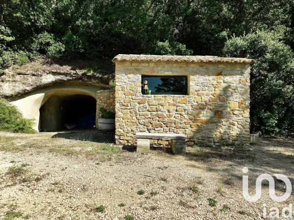 Mas 5 pièces de 165 m² à Piolenc (84420)