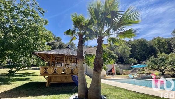 Mas 5 pièces de 165 m² à Piolenc (84420)