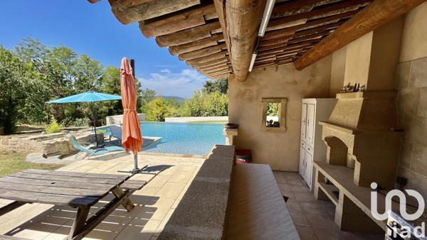 Mas 5 pièces de 165 m² à Piolenc (84420)