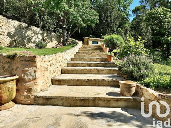 Mas 5 pièces de 165 m² à Piolenc (84420)