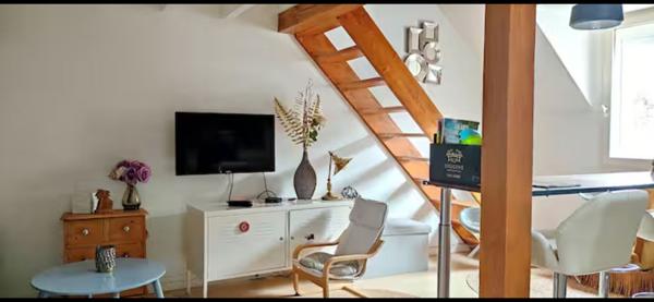 Appartement T1 à louer au dernier étage à Meaux - Exclusivité ACTIF GESTION IMMOBILIER