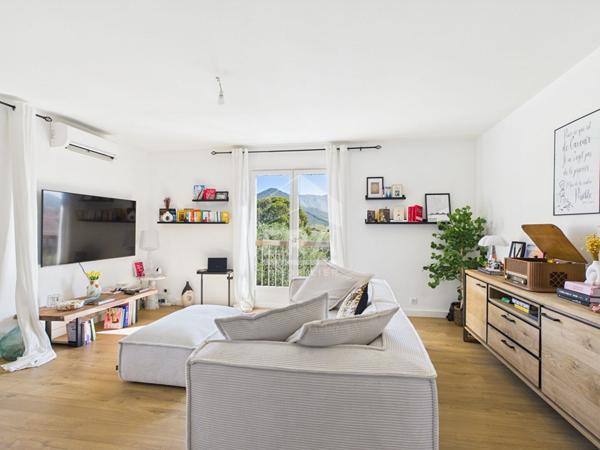 APPARTEMENT 75M² EN PLEIN CENTRE DE SAINT-FLORENT