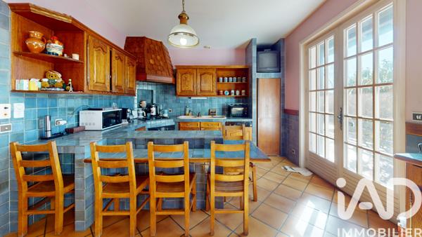 Maison à vendre 8 pièces 245 m² Francheville