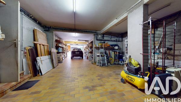 Maison à vendre 8 pièces 245 m² Francheville