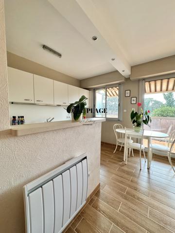 Vaux-sur-Mer (17640) VAUX /MER plage NAUZAN - Résidence en Bord de Mer – Studio T1 Parfait État avec balcon