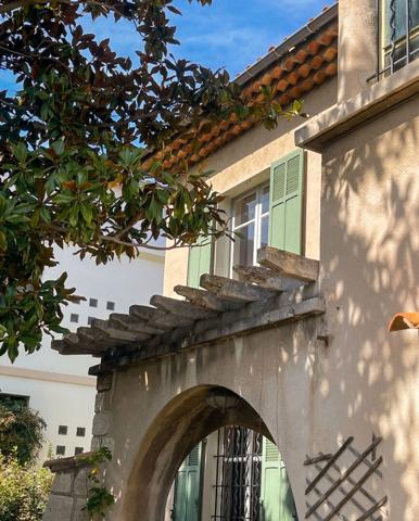 MAISON TYPE 7 / JARDIN / DÉPENDANCE