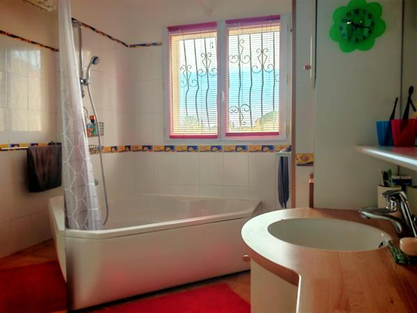 Maison 6 pièces - 121 m² Exclusivité efficity