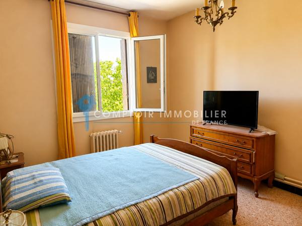 Appartement
                                                                                                                                                                                                                                                                                                                        5 pièce(s)                                                                                                                                                                                                          3 chambre(s)                                                                                                                                                                                                          92  m²