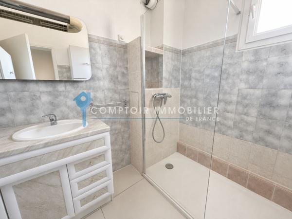 Appartement
                                                                                                                                                                                                                                                                                                                        5 pièce(s)                                                                                                                                                                                                          3 chambre(s)                                                                                                                                                                                                          92  m²