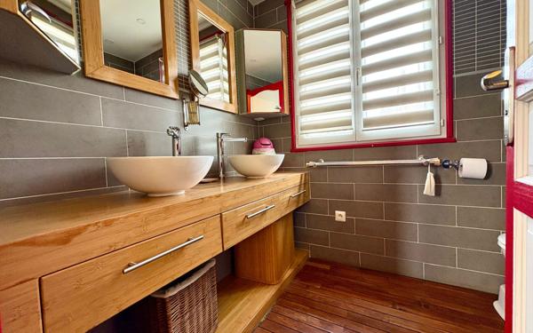 Maison à vendre    7 pièces •  Cannes