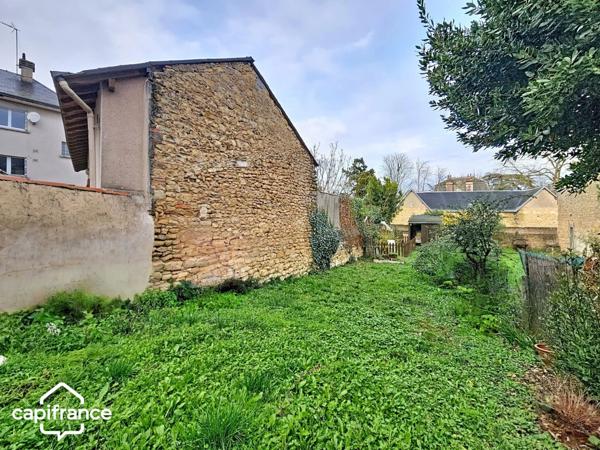 THOUARS Place Lavault (79) Maison de ville 140 m2 avec 4 chambres