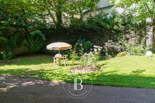 Neuilly-sur-Seine, Appartement  70 m² à vendre