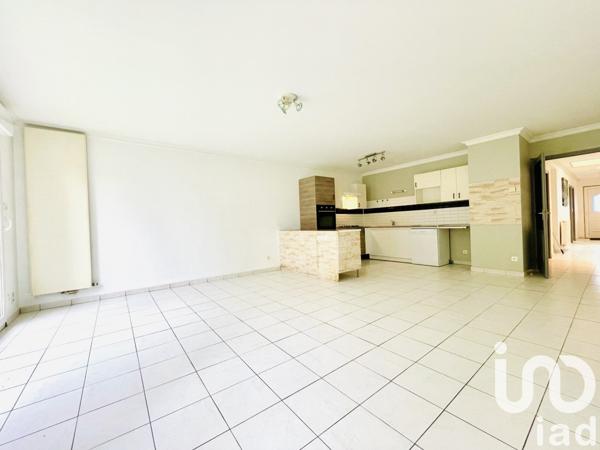 Maison 4 pièces de 90 m² à Vivier-au-Court (08440)