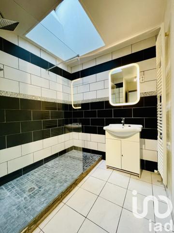 Maison 4 pièces de 90 m² à Vivier-au-Court (08440)