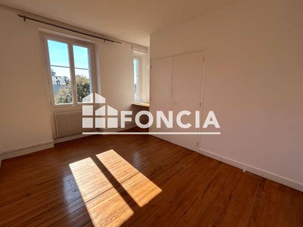 Location Appartement 3 pièces 81.9 m² - RESIDENCE MARCHANDOT Rodez 12000