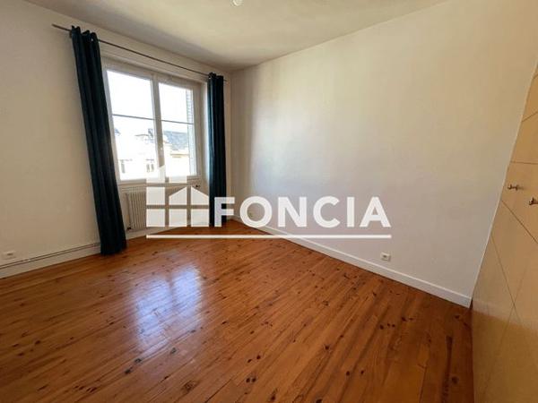 Location Appartement 3 pièces 81.9 m² - RESIDENCE MARCHANDOT Rodez 12000