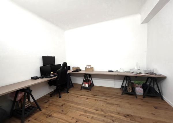 Baugé coeur-de-ville : maison de ville 6-7 chambres avec terrain et garage !