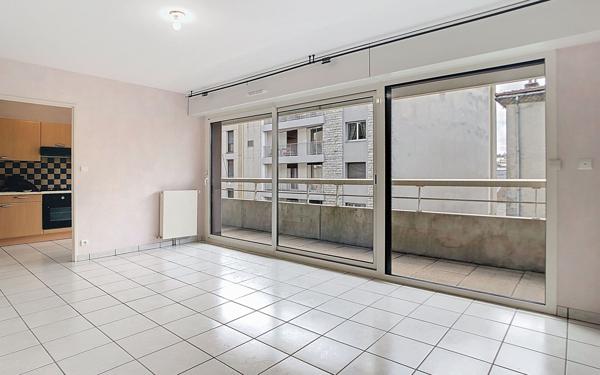 Appartement à louer    2 pièces • 50 m2 Aurillac