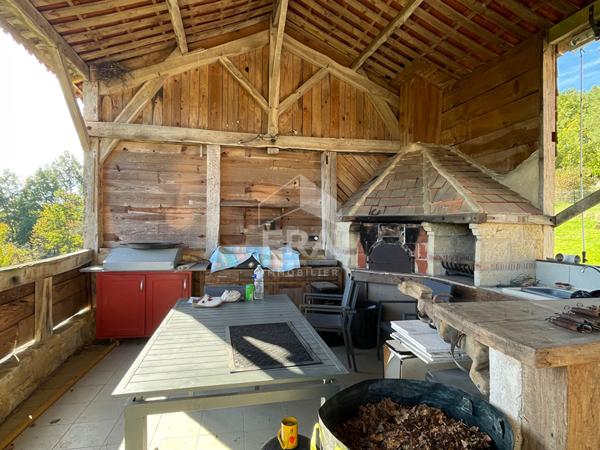 A vendre Propriété authentique avec le confort moderne 24000 PERIGUEUX